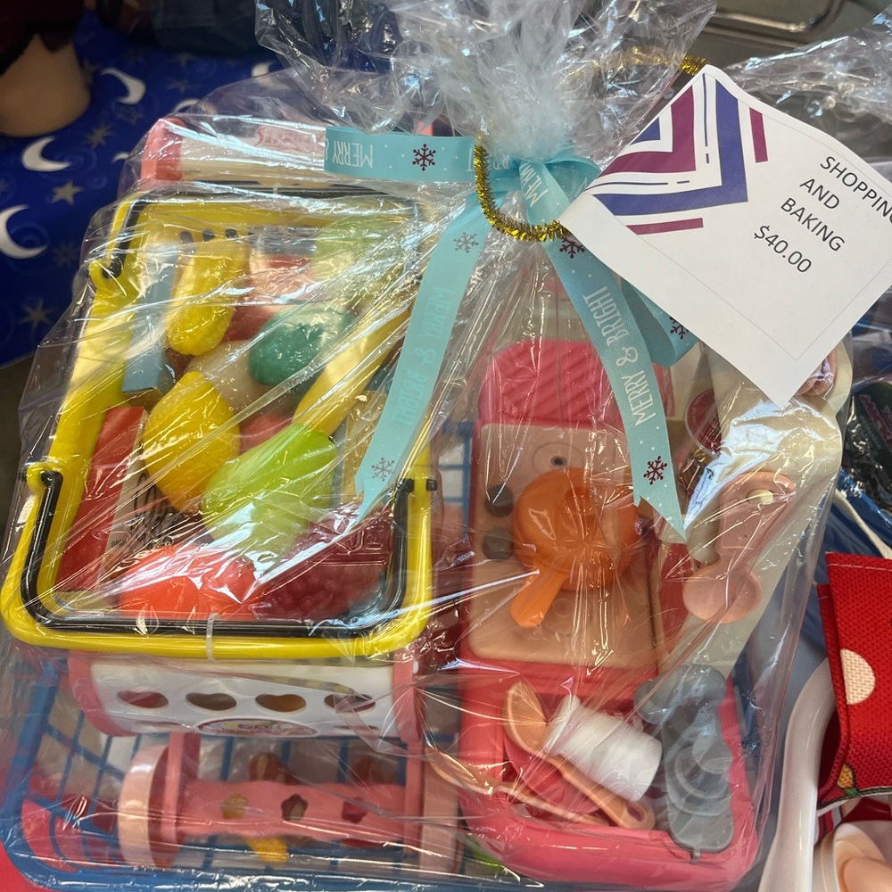 Christmas Play Shopping and Baking Basket